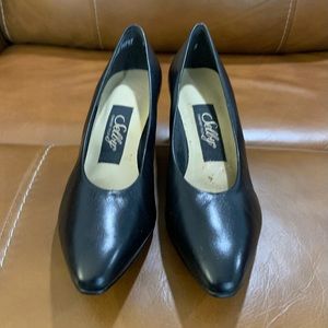 Vintage Selby black pump size 6 1/2